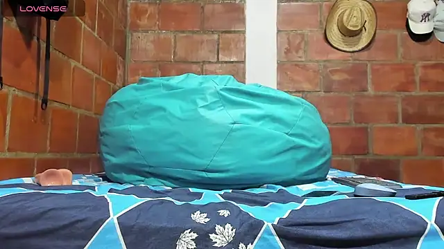 Luck Andrew online show from February 2026 02:32:01 PM