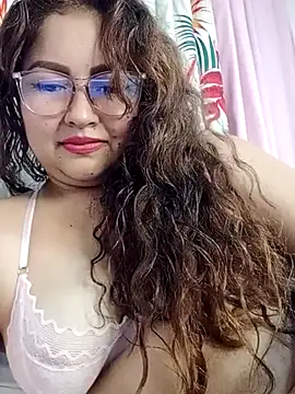 Snapshot of Ssoy_Luciana chatting on September 2025 05:18:02 AM Ssoy Luciana online show from September 2025 05:18:02 AM