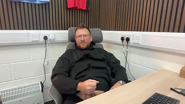 bilf1978 online show from February 2026 07:51:01 AM