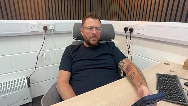 bilf1978 online show from March 2026 06:52:01 AM