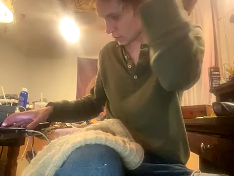 XanderOzzz online show from November 2025 08:47:01 AM