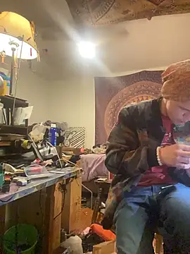 XanderOzzz online show from November 2025 12:00:01 AM