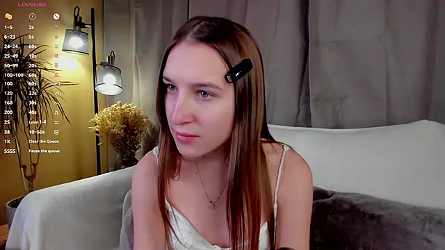 NanaMertins online show from November 2025 01:04:02 AM