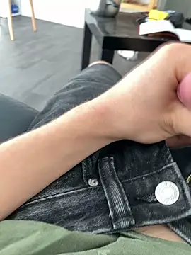 Loulou 2007 online show from October 2025 08:31:02 AM