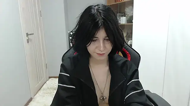 Snapshot of TinaQuiin chatting on September 2025 08:03:01 AM TinaQuiin online show from September 2025 08:03:01 AM