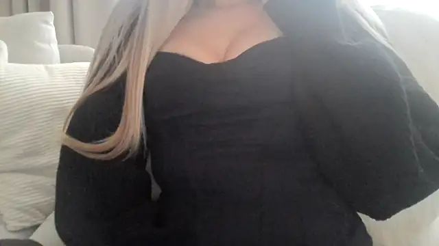 izabellaxoxo online show from November 2025 02:39:02 PM