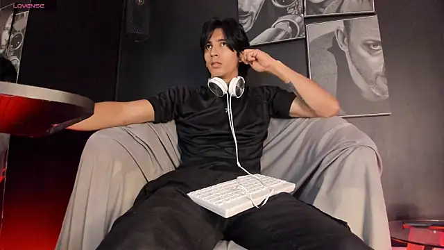 jett savage online show from September 2025 01:25:02 PM