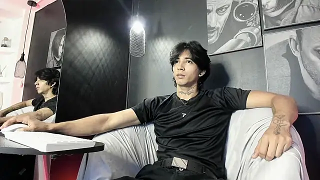 jett savage online show from October 2025 01:41:01 PM