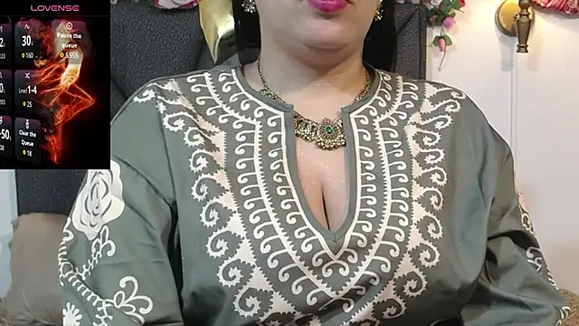 IndraKaur  online show from November 2025 12:49:02 PM