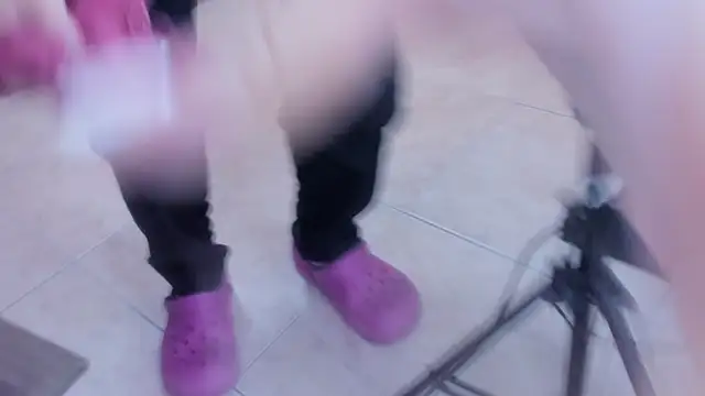 crystaldarliing online show from December 2025 01:50:02 PM