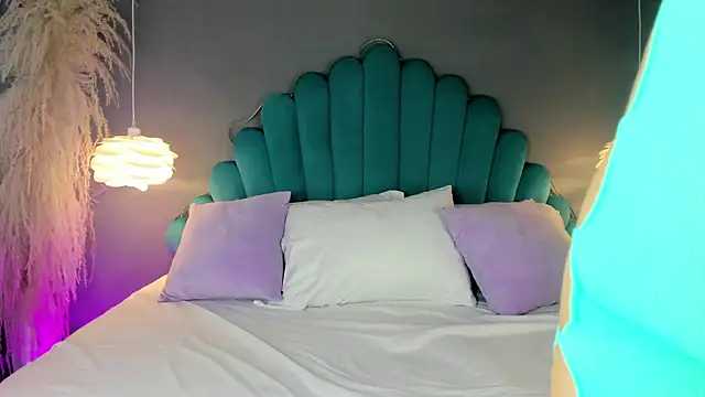 SweetAnngell online show from September 2025 04:38:02 AM