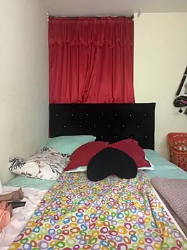 Snapshot of Vamanda05 chatting on September 2025 05:24:02 PM Vamanda05 online show from September 2025 05:24:02 PM