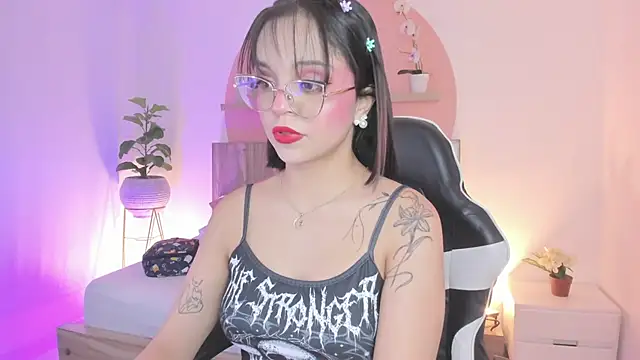 Snapshot of Clara_Luu chatting on April 2026 03:20:01 AM Clara Luu online show from April 2026 03:20:01 AM