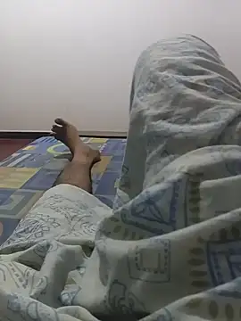 Snapshot of ceyloanboy chatting on June 2026 10:52:02 PM ceyloanboy online show from June 2026 10:52:02 PM