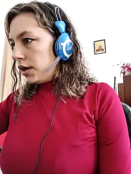 Snapshot of AlanaDesire chatting on October 2025 07:12:02 PM AlanaDesire online show from October 2025 07:12:02 PM