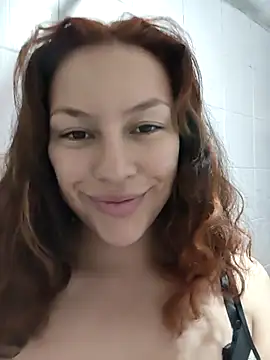 Snapshot of AlanaDesire chatting on October 2025 07:01:02 PM AlanaDesire online show from October 2025 07:01:02 PM