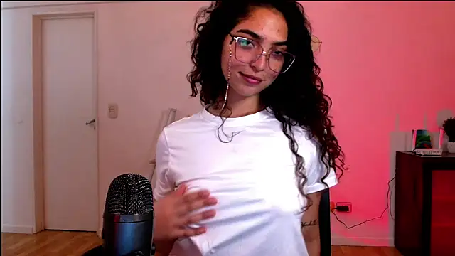 Ariagal online show from October 2025 10:54:02 PM