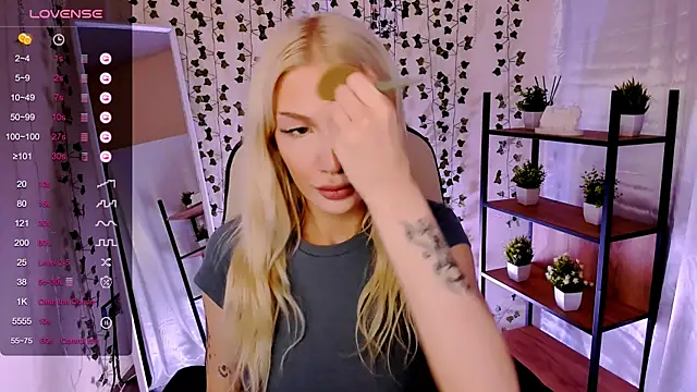 Snapshot of AnyaTaylor_ chatting on May 2026 02:08:02 AM AnyaTaylor online show from May 2026 02:08:02 AM