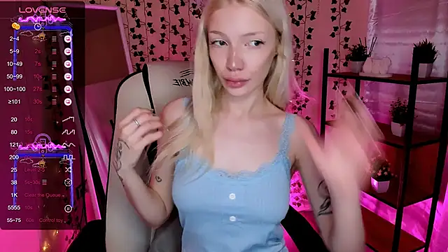 Snapshot of AnyaTaylor_ chatting on May 2026 02:09:02 AM AnyaTaylor online show from May 2026 02:09:02 AM