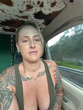 OdetteDelane online show from November 2025 06:48:01 AM