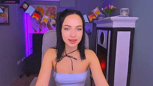 Sofyy Bradd online show from September 2025 05:42:01 AM