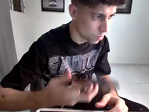 Dollarhot30 online show from January 2026 03:21:02 AM