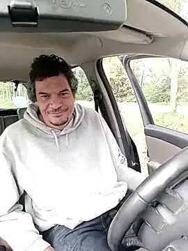 twitshe online show from October 2025 09:42:01 AM