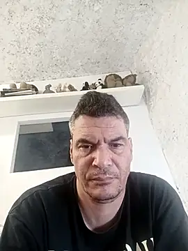 twitshe online show from November 2025 01:44:01 AM