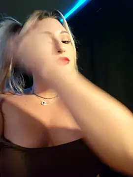 Blondie Sasha online show from September 2025 06:44:01 PM