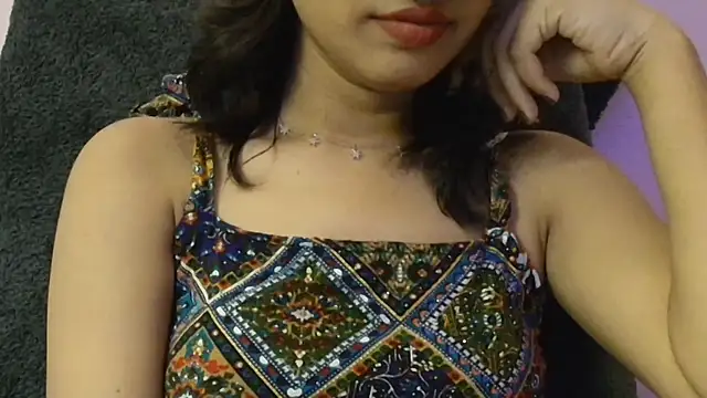 Snapshot of SWEET-18-TEEN chatting on October 2025 06:17:02 PM SWEET-18-TEEN online show from October 2025 06:17:02 PM