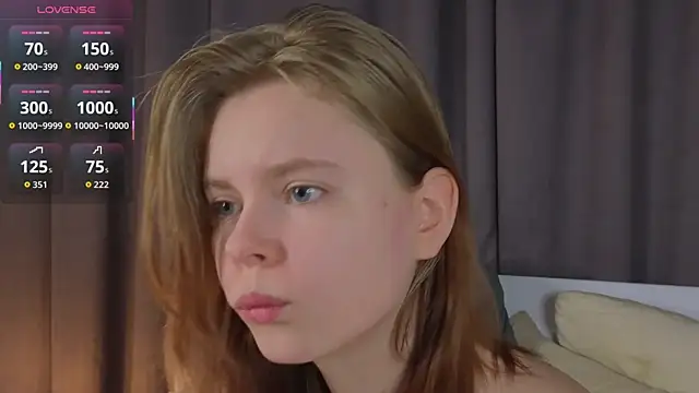 JulietteRain online show from November 2025 05:26:01 PM