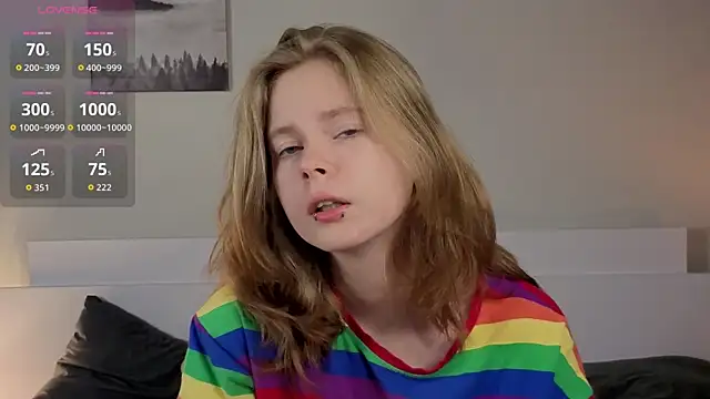 JulietteRain online show from July 2026 05:22:01 PM
