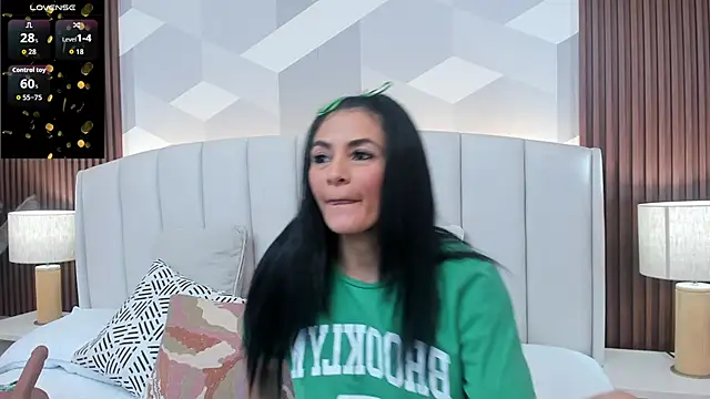 Mommy Naughty online show from March 2026 11:24:01 AM