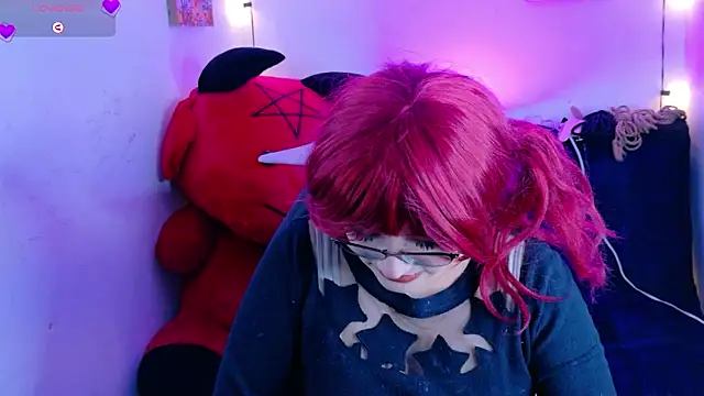 MiaVelvetDoll online show from September 2025 01:43:02 PM