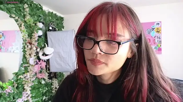 MiaVelvetDoll online show from May 2026 02:45:01 PM