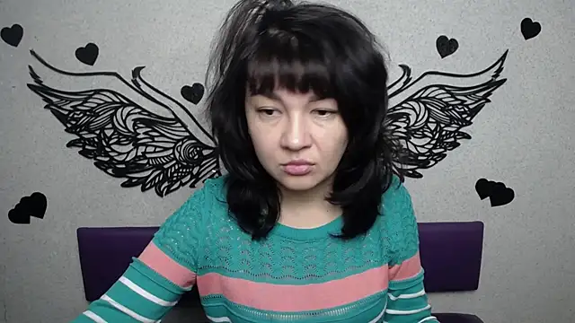 Snapshot of SelenaFly chatting on September 2025 05:12:01 AM SelenaFly online show from September 2025 05:12:01 AM