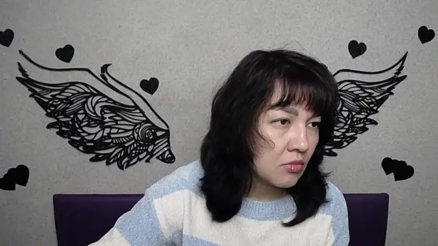 Snapshot of SelenaFly chatting on October 2025 05:03:02 AM SelenaFly online show from October 2025 05:03:02 AM