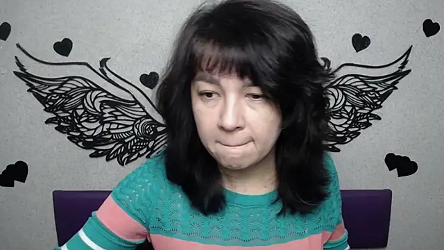 Snapshot of SelenaFly chatting on October 2025 05:04:01 AM SelenaFly online show from October 2025 05:04:01 AM