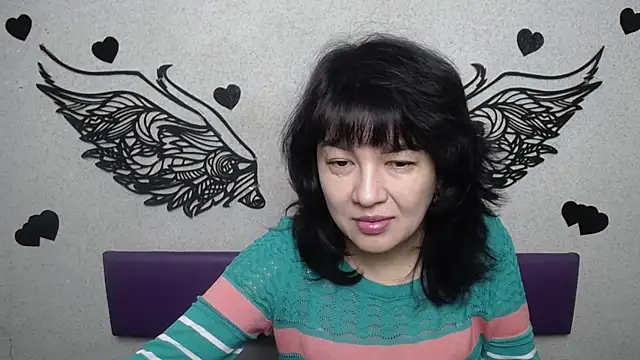 Snapshot of SelenaFly chatting on October 2025 05:08:01 AM SelenaFly online show from October 2025 05:08:01 AM