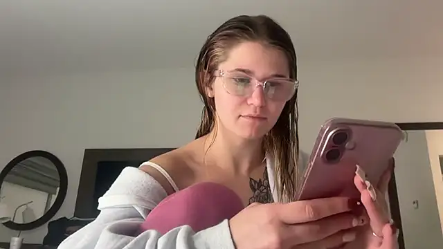 Riley ray69 online show from October 2025 02:51:02 AM