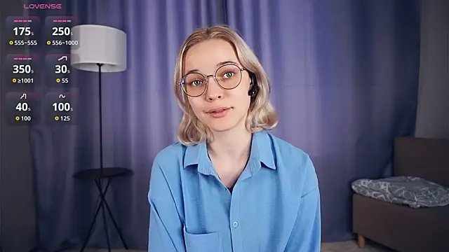 Snapshot of EdaKirkIin chatting on October 2025 06:22:02 AM EdaKirkIin online show from October 2025 06:22:02 AM