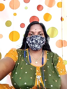 Snapshot of Tamil_Abinaya chatting on October 2025 02:41:02 AM Tamil Abinaya online show from October 2025 02:41:02 AM