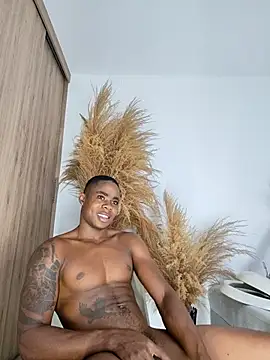 liambolt online show from October 2025 12:38:02 AM