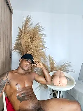 liambolt online show from October 2025 12:44:02 PM