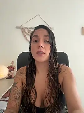 Snapshot of Sophia_House_ chatting on May 2026 09:43:01 PM Sophia House online show from May 2026 09:43:01 PM
