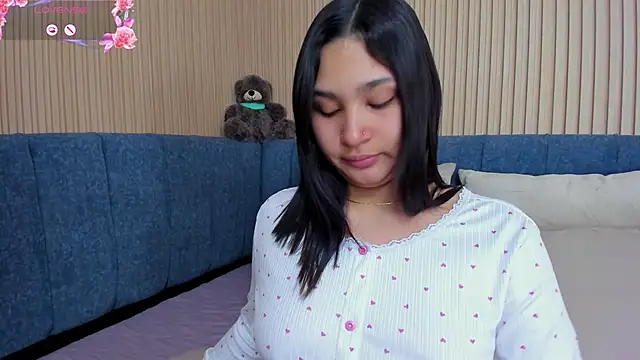 angel ponce online show from December 2025 07:07:01 PM