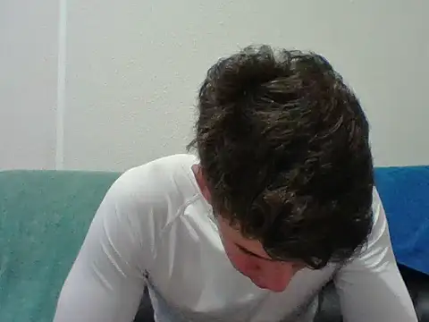 Maxtaylor18 online show from November 2025 10:43:02 PM