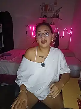 SoftLady S33 online show from March 2026 09:52:02 PM