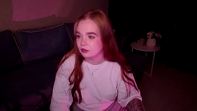 EmiRise online show from September 2025 05:24:02 PM