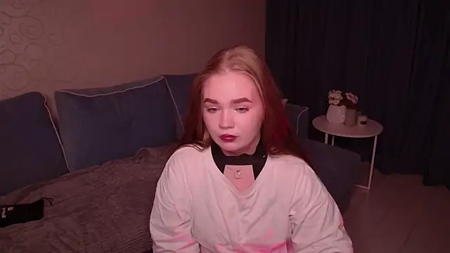 EmiRise online show from September 2025 05:24:02 PM